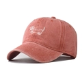 Detalle de gorra de béisbol de algodón lavado vintage con un bordado de perro - Ajustable / Naranja