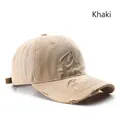 Retro kaki honkbalpet met geborduurde B en modieuze gescheurde details in streetstijl - Khaki