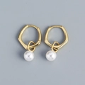 Vintage style S925 silver irregular gold hoop earrings with white pearl pendants - 925 Silver / Gold