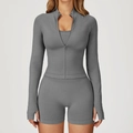 Ensemble de yoga sans couture gris fumé 3 pièces avec veste côtelée, brassière et short - S / Jacket + Shorts - Liberty Gray