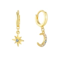 Orecchini asimmetrici a luna e stella in oro con pietre di zircone blu e trasparenti - Rame Placcato Oro 18K / Orecchini asimmetrici in zircone con stella e luna / Oro