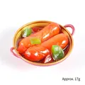Miniatur-Puppenhaus-Pfanne mit realistischen Wurst- und Paprikamodellen aus Harz - Durchmesser 5.5cm / Hotdog