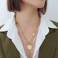 Asymmetric gold portrait coin necklace with toggle clasp and Elizabeth II pendant - Gold Spliced Necklace 48cm