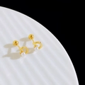 Elegant 18K gold plated titanium D-letter earrings with pearls on a wave tray - D-Letter Artificial Pearl