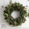 Ghirlanda natalizia in PE da 50cm con pigne ed eucalipto per decorazione della porta - Ghirlanda PE-50cm (Senza Luci)