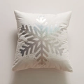 Funda de cojín de felpa crema con estampado de copo de nieve plateado para Navidad - 45x45cm (Con Núcleo De Algodón No Tejido De 400g) / Estilo 1-Copo de Nieve Grande