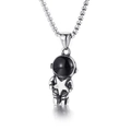 Collar de astronauta con colgante de estrella en plata vintage fondo blanco - Estilo A-Sosteniendo Estrella (KP99145) / Color Acero