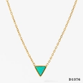 Collana dorata minimalista con un ciondolo a triangolo in opale verde stile moderno - Collana d'Oro (D1376)