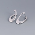 Minimalist s925 silver irregular streamline hoop earrings with polished finish - 925 Silver / White Gold