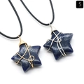 Pendaglio a stella in cristallo blu con filo d'oro e d'argento e cordoncino nero - Avvolgimento in Filo d'Oro / Sodalite blu