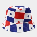 Dettaglio delle cuciture in tela e motivi bandiera USA sul cappello da sole alla pescatora - M (56-58cm) / Stile Americano Color Block Rosso Bianco Blu (Colore 9)