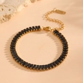 Elegante pulsera de cadena de titanio chapada en oro de 18K con gemas negras rectangulares - Estilo de Diamante Rectangular Negro (K305)