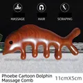 Handgefertigter Massagekamm aus Sandelholz in Delfinform für Kopfhaut und den Körper - Massagekamm Aus Goldenem Sandelholz Mit Delfin-motiv