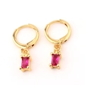 Eleganti orecchini a cerchio dorati con pendente rettangolare in zircone rosa - Rosa Rosso