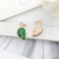 Green enamel leaf charms in zinc alloy with gold plating for DIY jewelry making - Leaf