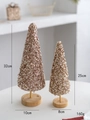 Zweiteiliges Set Mini-Weihnachtsbäume in Champagnergold mit Perlen und Holzsockel - Champagner Set