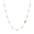 Collana bohémien con perle d'acqua dolce naturali e un ciondolo a stella marina lucido - Stella marina di perle / Oro