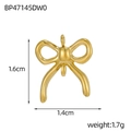 Détail du pendentif papillon doré avec dimensions de 1,6 cm de hauteur et 1,4 cm de largeur - Pendentif Arc Doré (BP47145DW0)