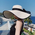 Fashionable oversized straw sun hat in beige with black trim and a decorative bow - M (56-58cm) / White With Black Bowknot