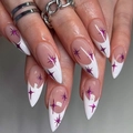 Französische weiße Spitze Stiletto-Nägel zum Aufdrücken mit lila Sternen im Glamour-Stil - Kleber-Stil (JP2953)