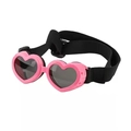 Lunettes de soleil coeur rose pour chien avec sangle élastique noire réglable sur fond blanc - Rose