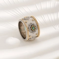 Vintage two-tone sunflower ring with emerald green zircon and hammered silver texture - US 6 / Two-tone Gold & Silver