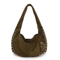 Sac hobo en daim vert olive avec rivets argentés et breloque en forme de cœur - Vert