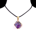 Pendentif en cristal arc-en-ciel irrégulier avec bordure dorée et cordon noir - Multicolore (Or)