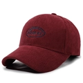 Berretto da baseball in velluto a coste bordeaux con ricamo ovale retrò, stile unisex - Regolabile / Rosso