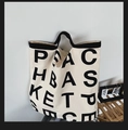 Borsa tote in tela crema con stampa di lettere e manici neri a contrasto - Lettere Bianco Sporco