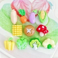Lot de breloques miniatures en résine légumes maïs carotte brocoli pour bijoux DIY - Style Aléatoire Mixte