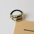 Minimalist black elastic hair tie with a textured gold hammer-finish metal buckle - 5# Double-layer Textured Arc Gold