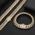 Dettaglio della collana e bracciale catena cubana da 12mm dorata con zirconi incastonati - Collana 22 Pollici (55.88cm) / Oro