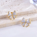 Boucles d'oreilles nœud dorées avec texture émail marbre gris sur support en pierre - Blanc