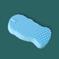 Spugna da bagno azzurra per bambini con trama a scaglie di pesce e cordino - Blu