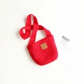 Kids red knitted crossbody bag with textured stitch and brown leather label detail - Red