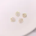 Vista dettagliata di ciondoli a cuore placcati oro 14K con zirconi micro-pavé - Tipo 4 Cuore di Pesca 7,8x9mm