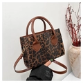 Leopard print tote bag with brown leather handles and adjustable shoulder strap - No Pendant / Brown