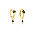 Dettaglio di orecchini a fiore dorati con pietre nere e riflesso a specchio elegante - Argento 925 / Oro (Pietra Nera)