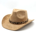 Klassischer Cowboyhut aus khakifarbenem Wildlederimitat mit Leopardenmuster-Band - M(56-58cm) / Camel