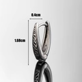 Zilveren V-vormige roestvrijstalen oorringen met vintage patroon en 1,68 cm hoogte - Vintage Patroon Stijl (S322)