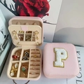 Pink portable travel jewelry box in cross grain leather with vanity mirror and P-letter - Letter P / Pink