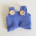 Lila Cord-Puppenkleid mit handgefertigten Holzknöpfen für 17 cm Plüschfiguren - Geeignet für 17cm Anhängerpuppen / Violette Knopflatzhose / Lila