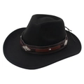 Détail d'un chapeau de cow-boy noir en feutre avec ceinture cuir et ornements en métal - M (56-58cm) / Noir