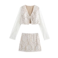 Elegante witte bloemen kant set met V-hals vest en bijpassende mini-rok - XS / Wit