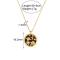 Gouden roestvrijstalen ketting met maan en ster hanger op een witte achtergrond - Maan Aarde Ster Schelp Munt Stijl / Goud-Zwarte Schelp