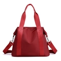Elegante borsa a tracolla in nylon bordeaux con doppi manici e tracolla staccabile - Borgogna