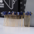 Dettaglio del pettine per capelli in metallo dorato con pietre di cristallo blu - Pietra Venata Blu + Pettine Oro 20 Denti