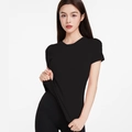 Zwarte sportset voor dames inclusief T-shirt met korte mouwen en high-waist yogabroek - S / Zwart