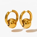 Orecchini a cerchio in acciaio inossidabile dorato con pendenti a sfera in metallo - Oro (KDE1943)
